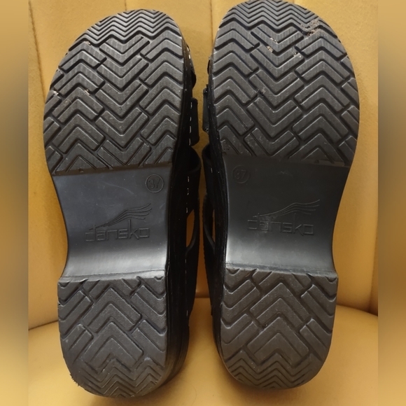 Dansko Slides - Picture 2 of 6